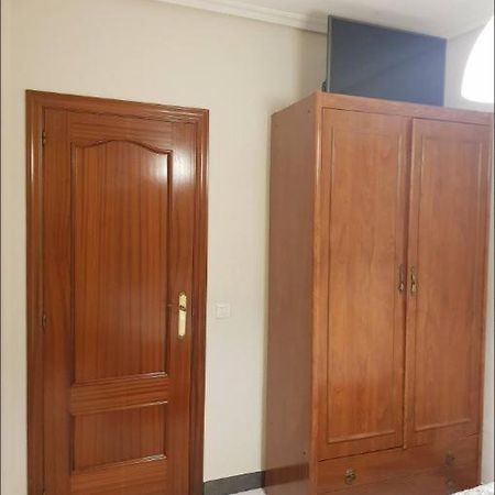 Private Room With Shared Bathroom Salamanca Esterno foto